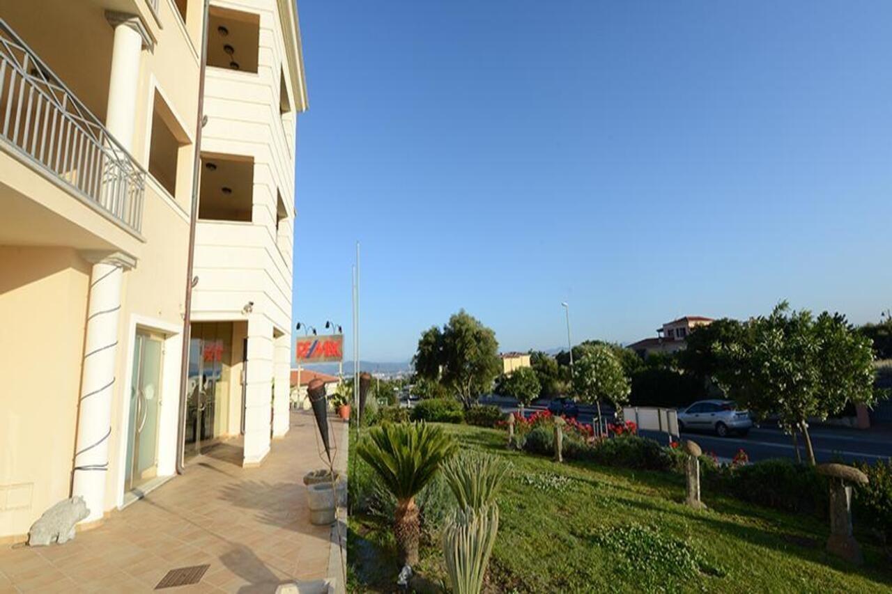Olbia City Hotel ภายนอก รูปภาพ