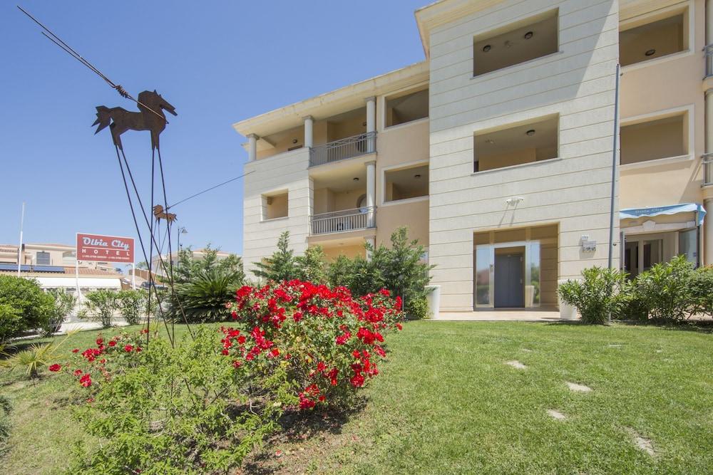 Olbia City Hotel ภายนอก รูปภาพ