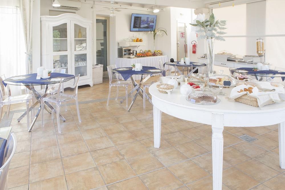 Olbia City Hotel ภายนอก รูปภาพ