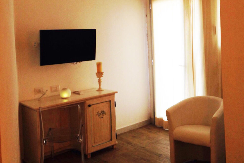 Olbia City Hotel ภายนอก รูปภาพ
