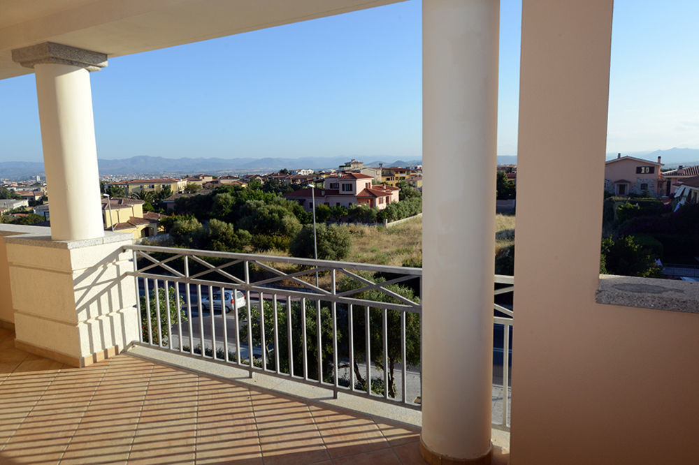 Olbia City Hotel ภายนอก รูปภาพ