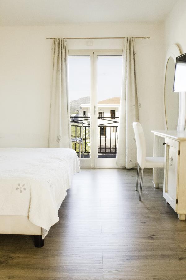 Olbia City Hotel ภายนอก รูปภาพ